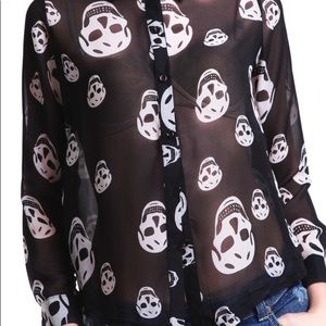 .Séduction Black blouse with skulls